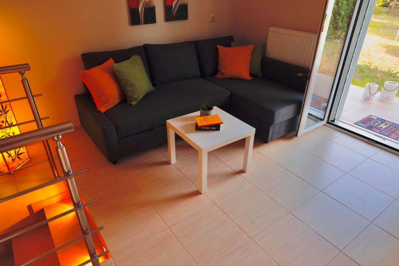 Apartment Phivos & Garden Messini